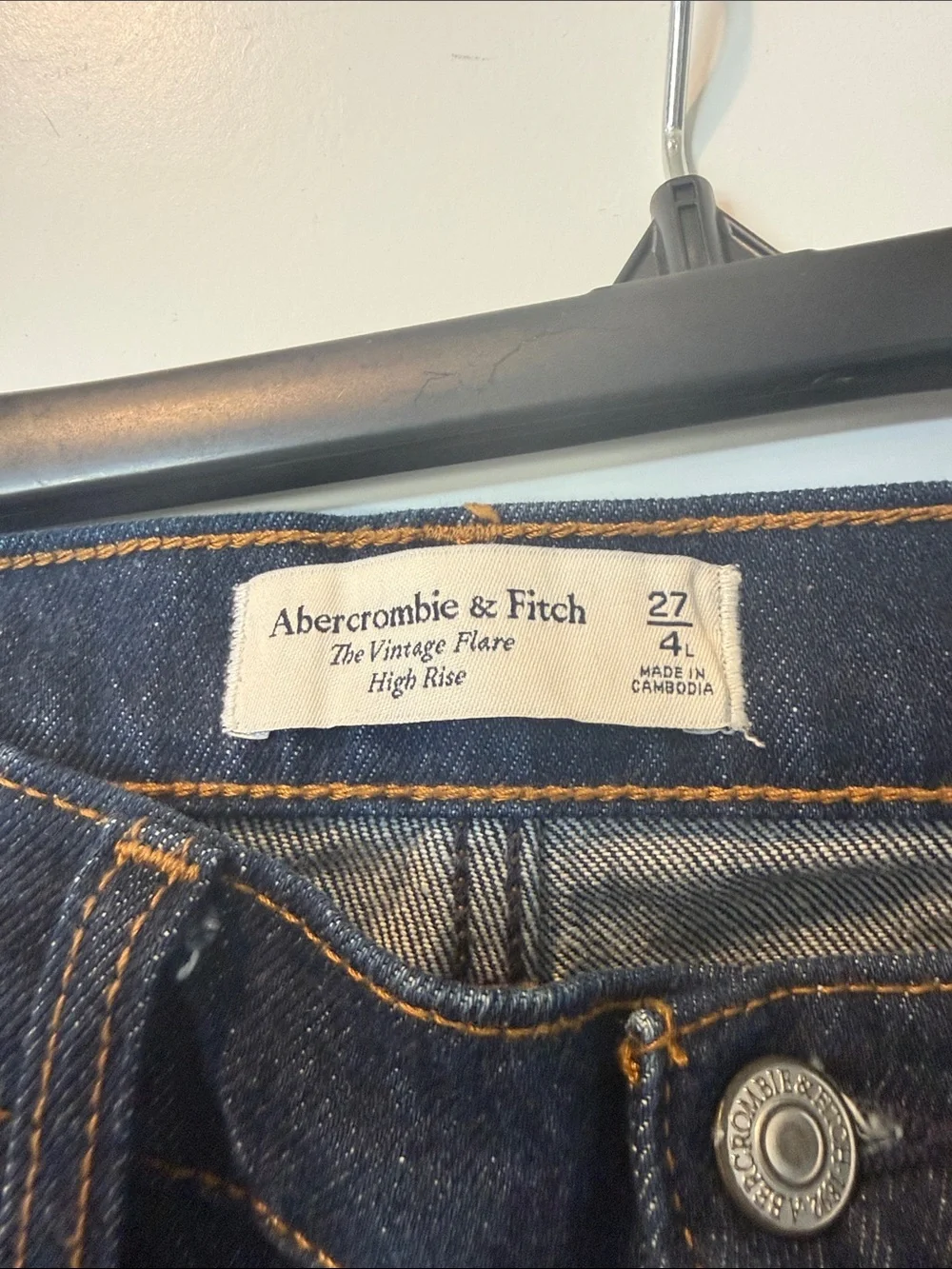 Abercrombie & Fitch Dark Blue High-Rise Flare Jeans - Sz 4 (27) LONG - Picture 5 of 10